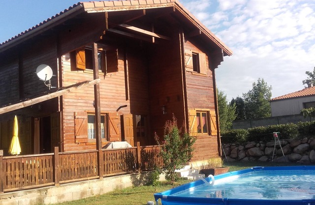 CHALET AT THE FOOT OF CANIGOU