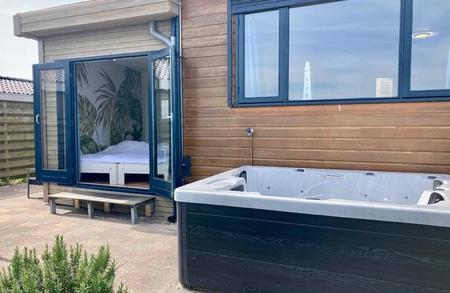 Chalet "Aurora" with relaxation in the hot tub