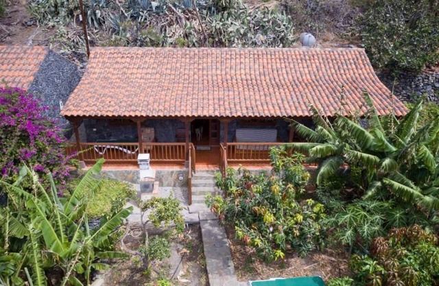 Chalet Country House with Large Garden with Fruit Trees