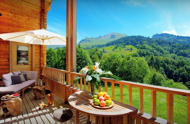 Chalet des Mômes - French Alps holiday 8p, spa & great views - OVO Network