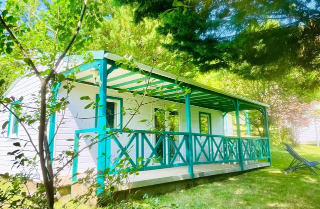 Chalet Douglas Confort 32m2 air-conditioned - 2 bedrooms + Covered terrace 15m2 5/6 persons 6 persons