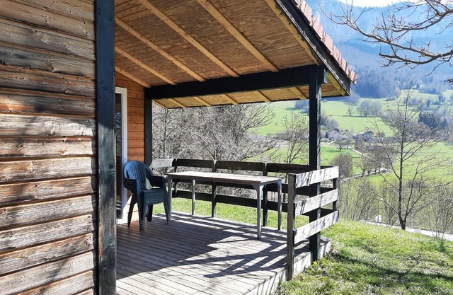 chalet du camping la Porte St Martin