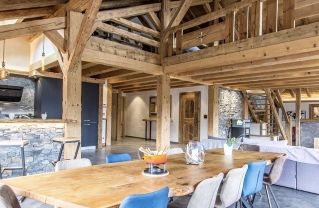 Chalet Familial Le Perray Alpine Lodge