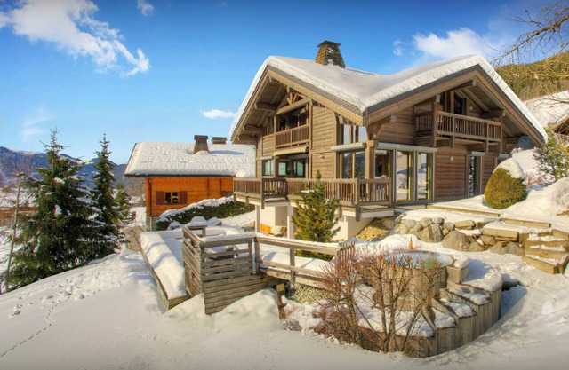 Chalet Fernuy - ski holiday for 10, hot tub & games room - OVO Network