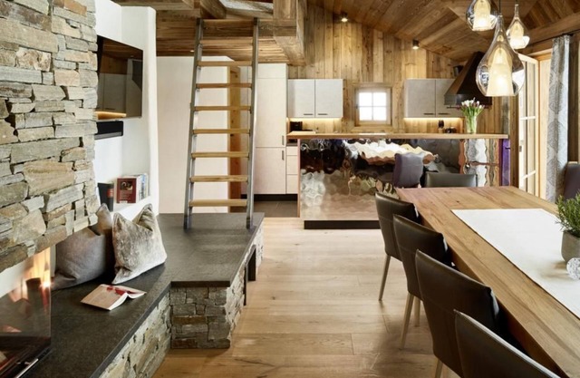 Chalet for 10-13 people (5 bedrooms, 5 bathrooms) - Almdorf Flachau and Promi Alm