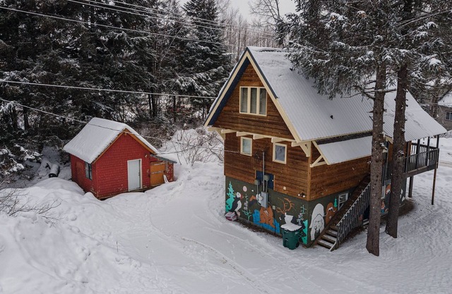 Chalet Gallery - Enjoy Two Units with this Chalet in the Heart of Alyeska - Walk almost anywhere!