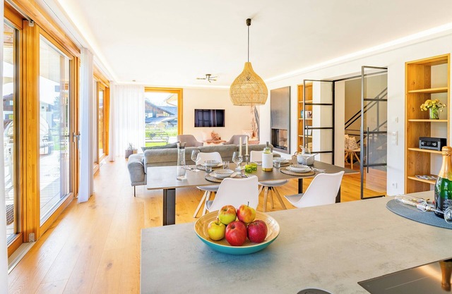 Chalet im Winkl, approx. 200sqm with balcony and terrace, for up to 7 people