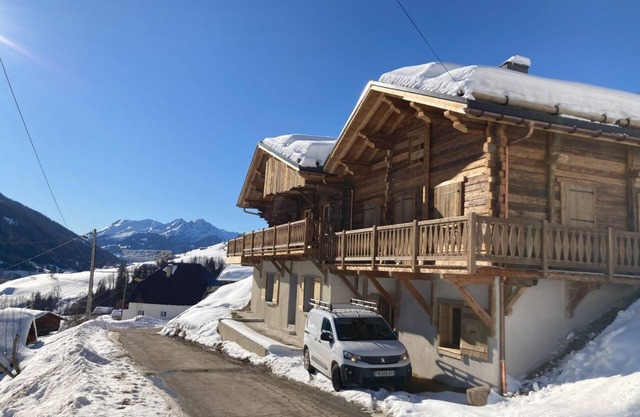 Chalet Jusqu' à 18 Couchages Proche des Stations Les Saisies et Les Contamines