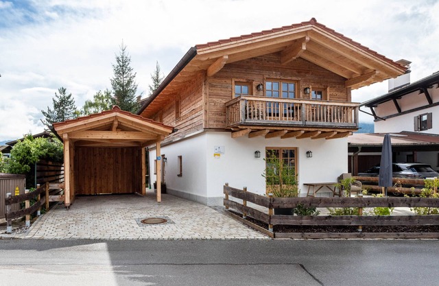 'Chalet Kaisereck' with Terrace & Wi-Fi