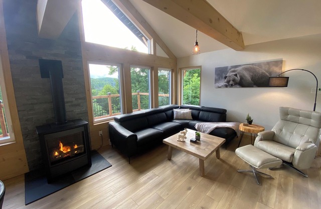 Chalet L'Aventure in the heart of the Laurentians