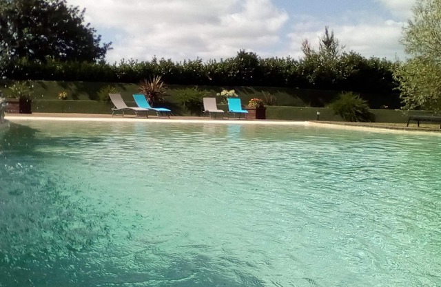 Chalet 'La Bergeronnette' with Shared Pool, Private Terrace and Shared Garden