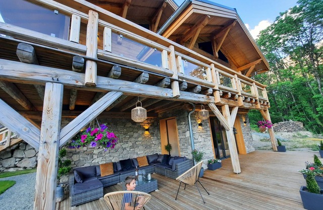 Chalet Léonie 5* of 200m² for a dream stay.