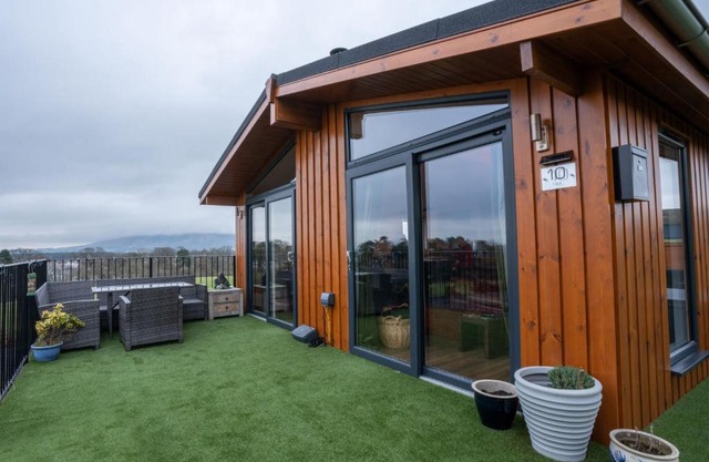 Chalet Loch Leven Lodge 25 East by Interhome
