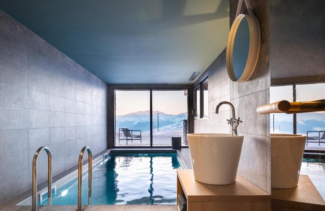 Chalet luxe 12 pers avec piscine, sauna, hammam, home cinéma et ski aux pieds à Arc 1800 - FR-1-686-30