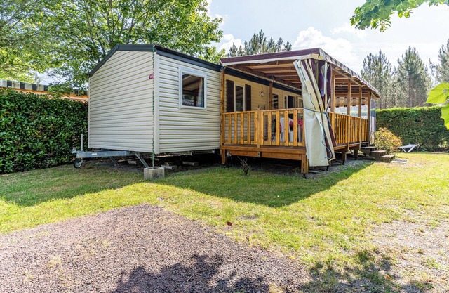 Chalet "Mobilehome Bernard" with Private Garden & A/C