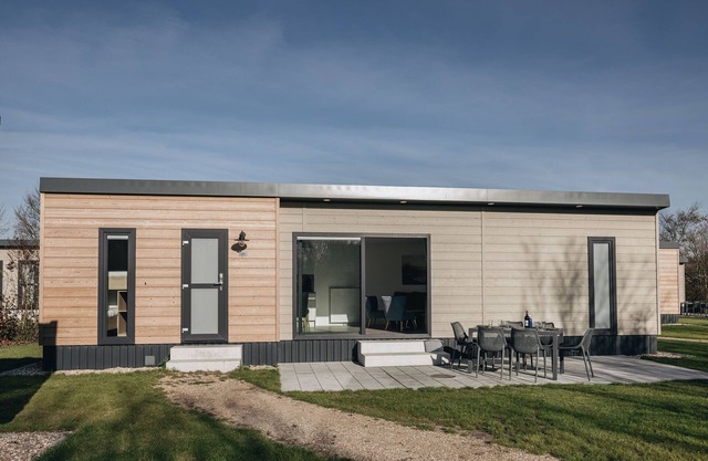Chalet near Dutch Beaches and Town Center