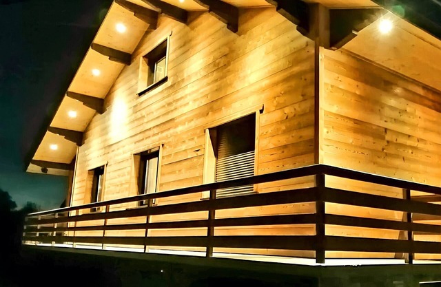 Chalet near lake and park ideal for family