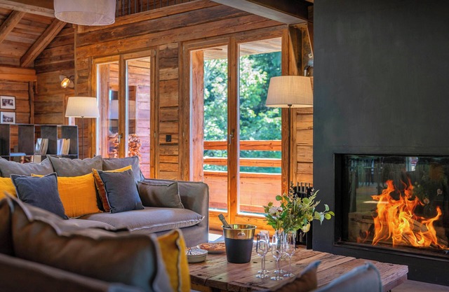 Chalet Saint Joseph - heart of nature stay for 15 - OVO Network