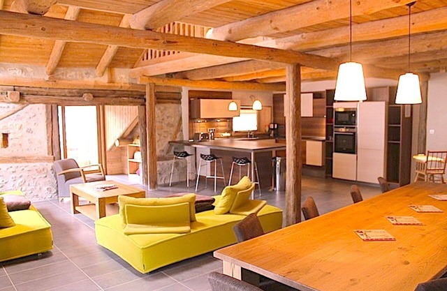 Chalet, sauna, Jacuzzi spa, Briançon Serre Chevalier valley.