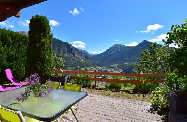 CHALET SERRE CHEVALIER AVEC VUE EXCEPTIONNELLE