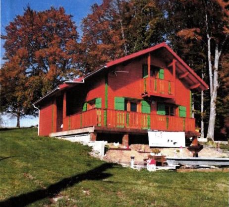 Chalet spacieux avec jardin à La Longeville