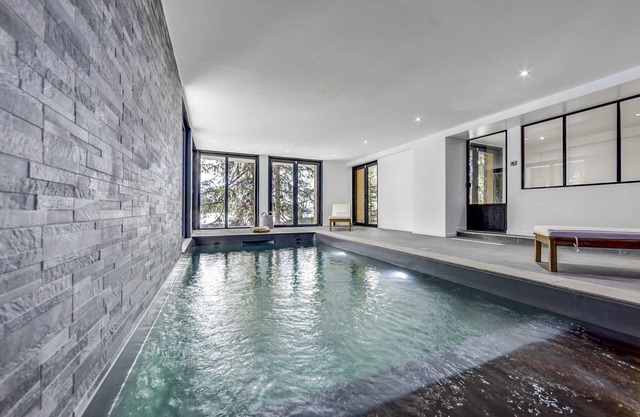 Chalet Tarentaise - Seven Bedroom Chalet, Sleeps 15