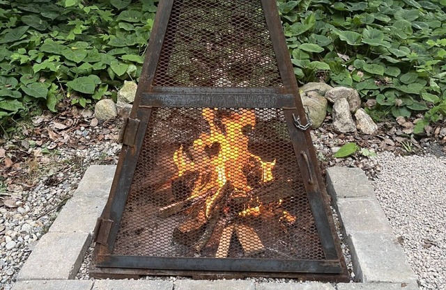 Chalet walk to Ski Hill Sleeps 12 5 bedrooms and bunk bed