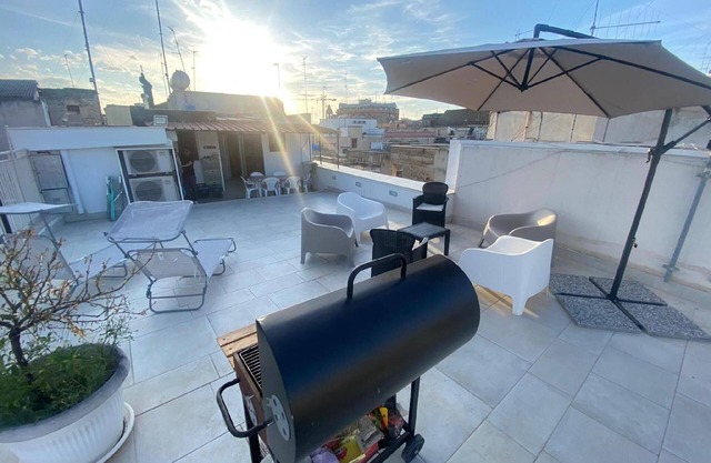 Chalet 'White House' with water view