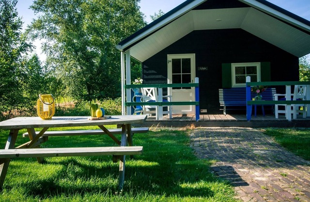 Chalet with dishwasher, in natural environment