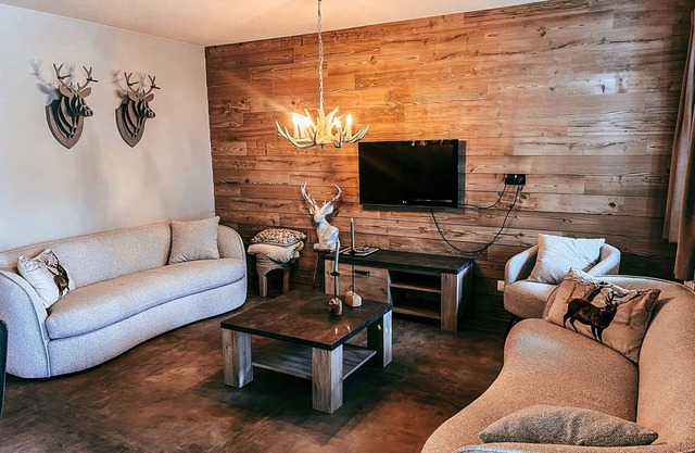Chalet zur Rose - Holiday apartment "Nelke" 4-room 2-8 persons (95m2)