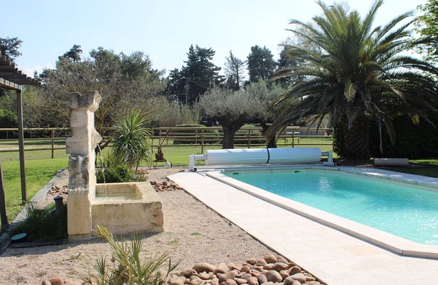 CHAMBRES D'HOTES D'EXCEPTION in a MAS PROVENCAL with gourmet breakfast