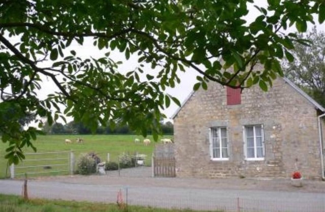 Champcervon: house/villa - Champcervon