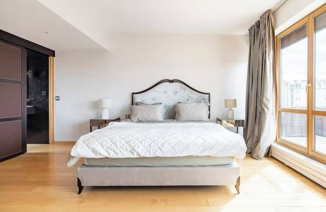 Champs Elysees Penthouse Eiffel View Jacuzzi