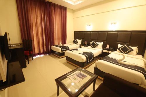 Chandra Grand