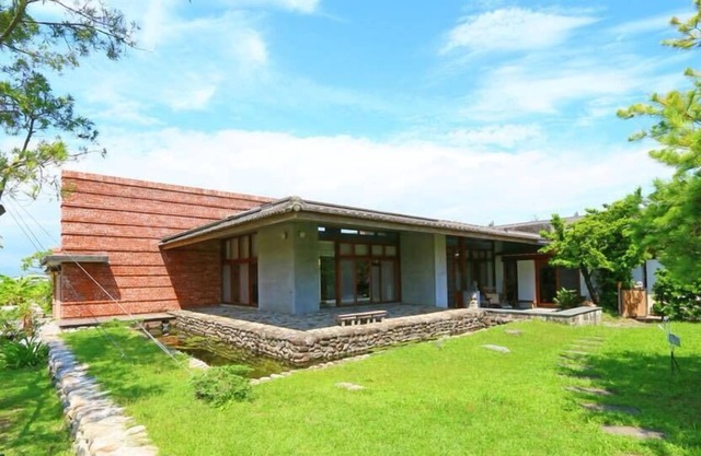 Chang House