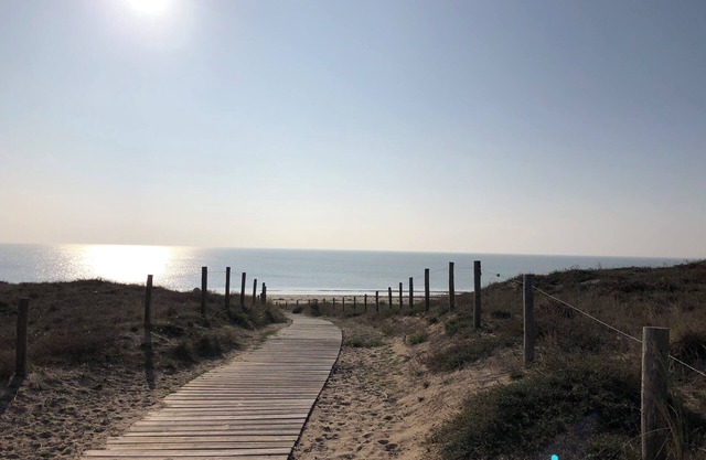 Chantovent: charming house, direct beach access