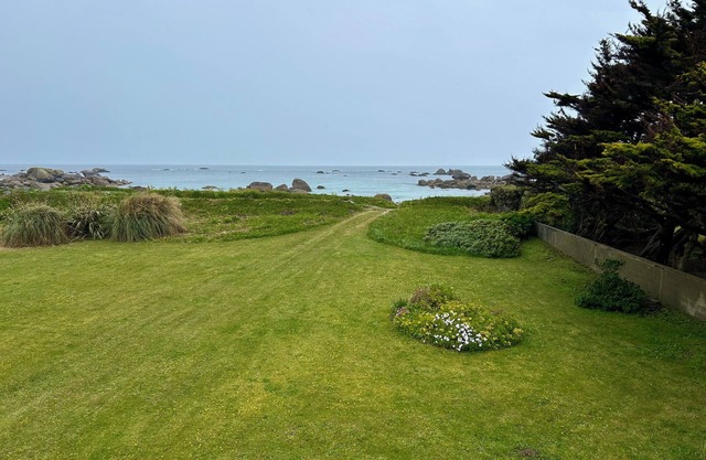 Charmante Maison, en Bordure de Mer, au Style Marin