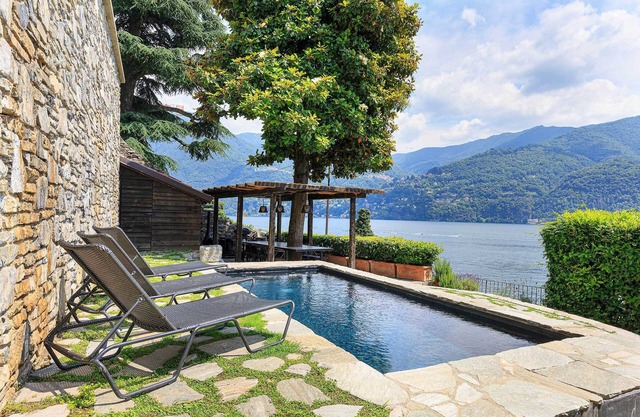 Character villa with pool and views over Lake Como! - Villa Pura