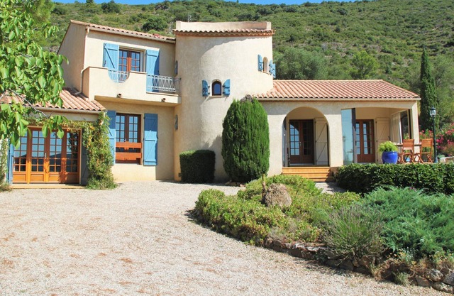 Charm, view and comfort.