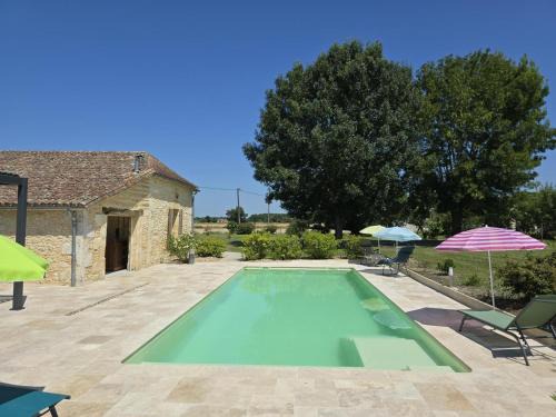 Charmant Gîte en Périgord Pourpre avec Wifi et Terrasse Privée - FR-1-616-491