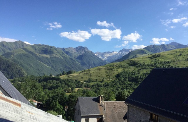 Charmant Gîte de Montagne Avec Terrasse et vue sur les Montagnes
