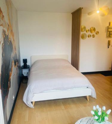 Charmant Studio