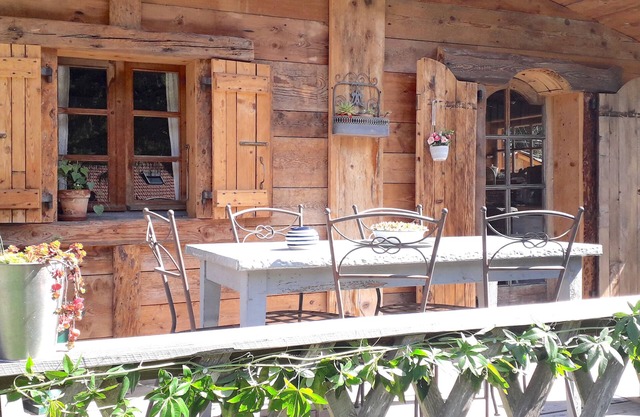 Charming little chalet/Savoyard Mazot