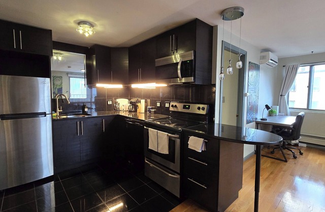 Charming 1-bedroom apartment with AC, WiFi in fantastic Cambridge