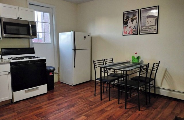 Charming 1-bedroom apartment with AC, WiFi in delightful Cambridge