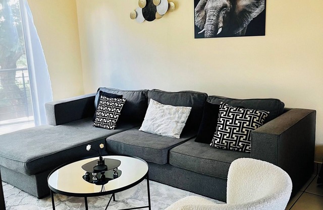 Charming 1-bedroom apartment in pleasant Polokwane with WiFi
