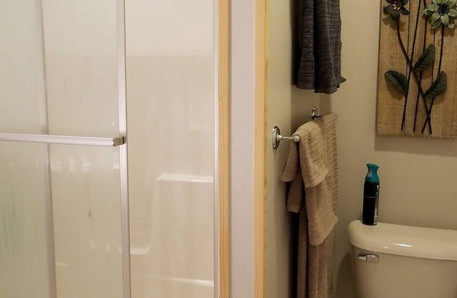 Charming 1-bedroom apartment in fabulous Downtown Galena with WiFi, AC