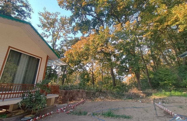 Charming 1-bedroom cottage with AC, WiFi in welcoming Majhaun