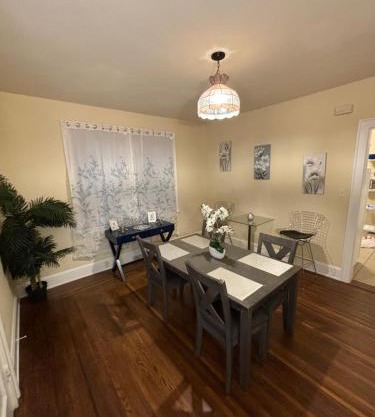 Charming 1 BR Apt 6 miles from Downtown!