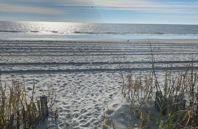 Charming 2-bedroom apartment just steps from the ocean in North Myrtle Beach